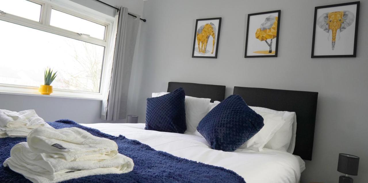 Portobello House - Four Bedroom House perfect for CONTRACTORS - Sleeps 6 - FREE parking Wolverhampton Esterno foto